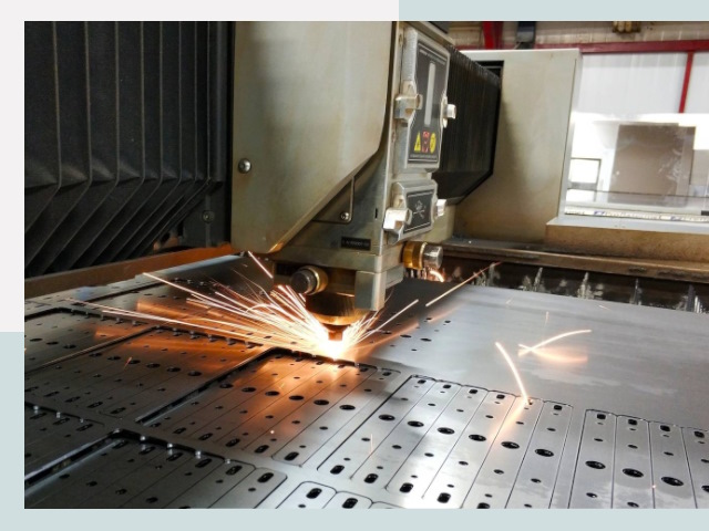 Лазерная резка металла в Боре от 623 руб.